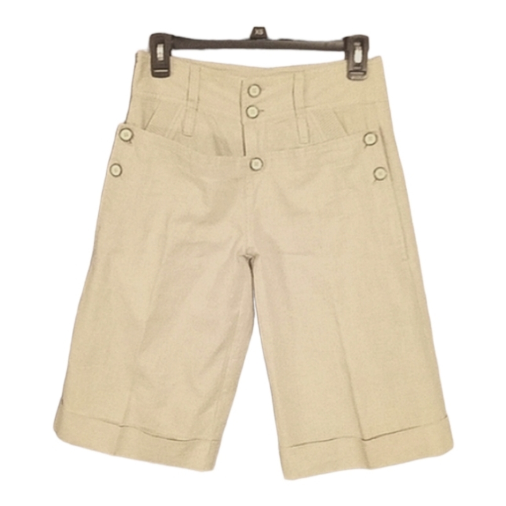 Nicholas K women's sustainable linen button flap cuffed Bermuda shorts S…